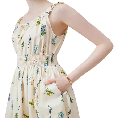 Floral pleated dress with empire waist for women