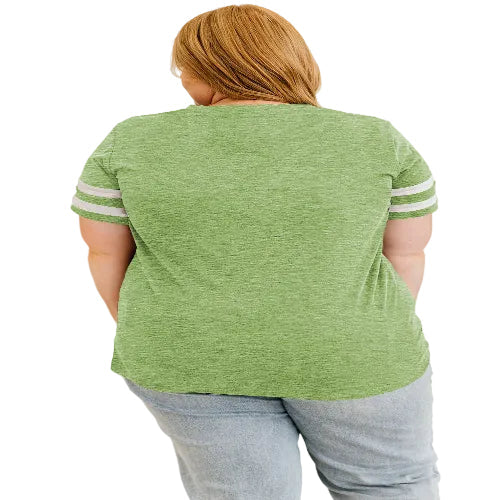 Person wearing a green t-shirt with white stripes on sleeves