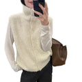 Relaxed women's sleeveless layering knit top